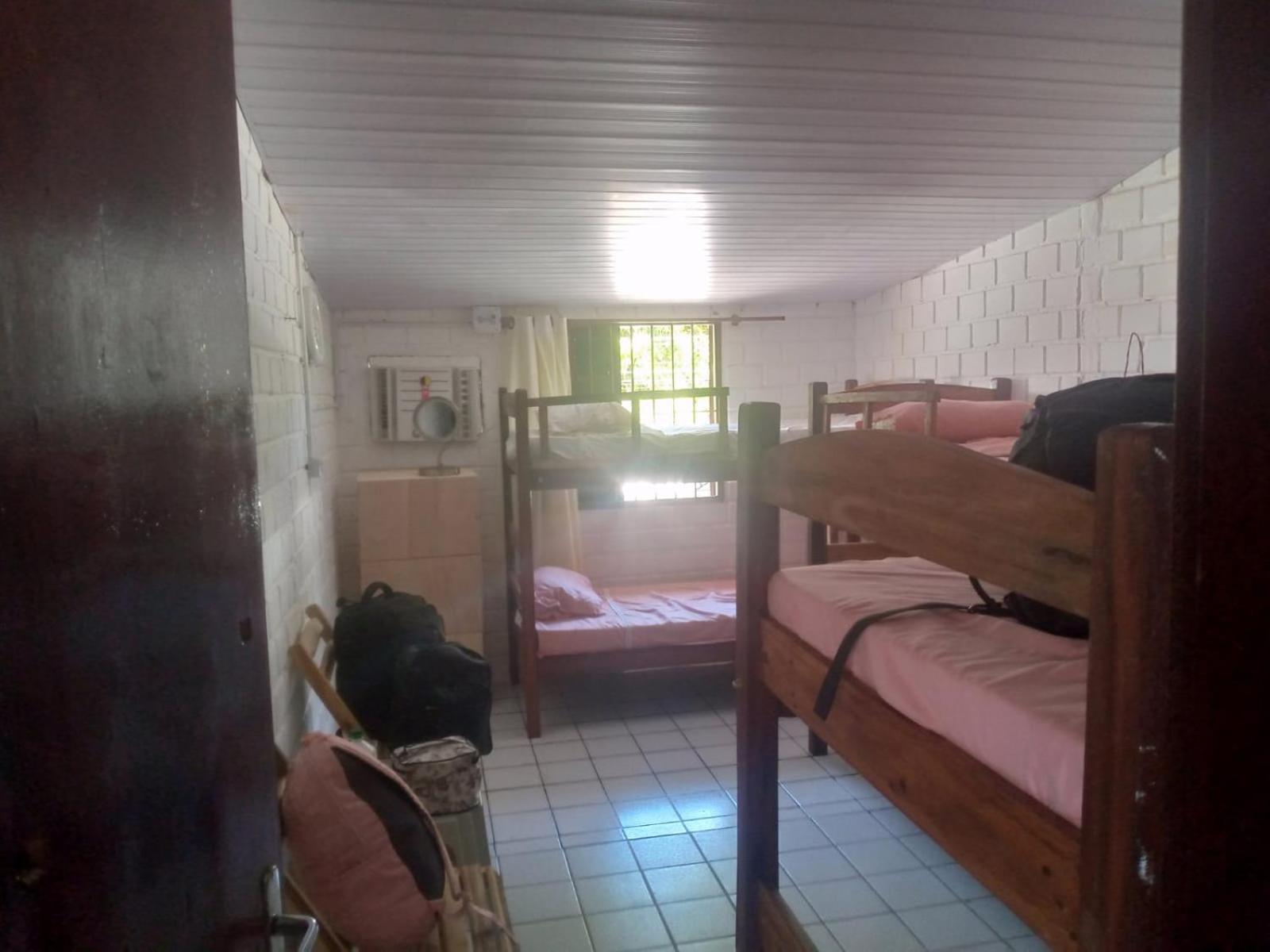 Hostel Malibu Порту-де-Галиньяш Экстерьер фото