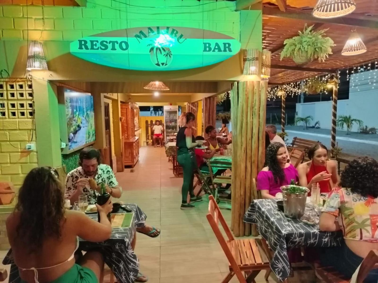 Hostel Malibu Порту-де-Галиньяш Экстерьер фото